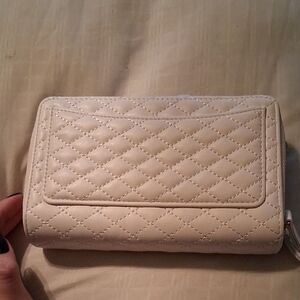 Elegant Cream Quilted Women's Wallet